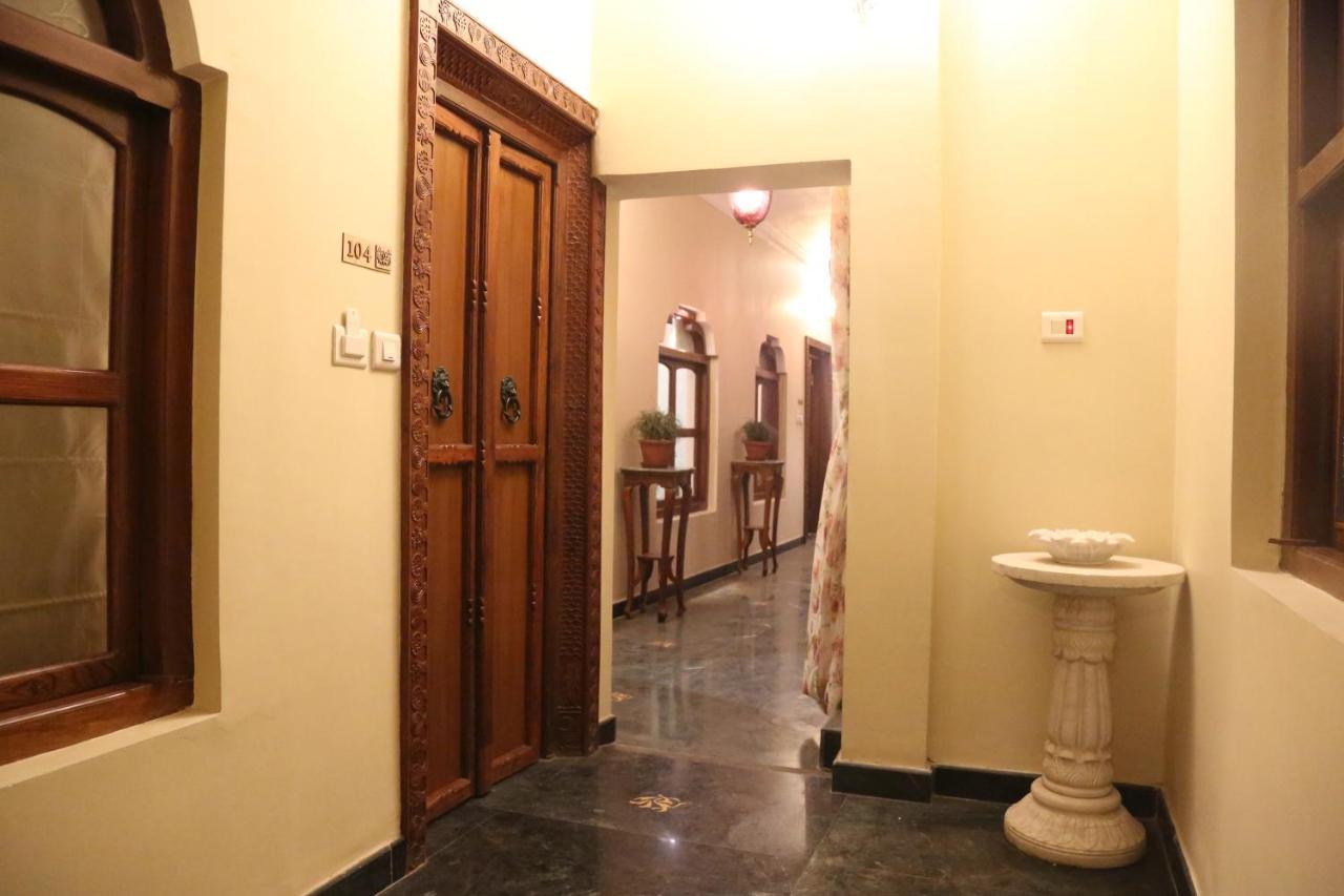 Vijaigarh Kothi - Heritage Boutique Varanasi Exterior foto